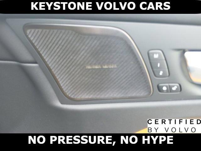 2023 Volvo XC60 B6 ULTIMATE BRIGHT THEME — миниатюра 19