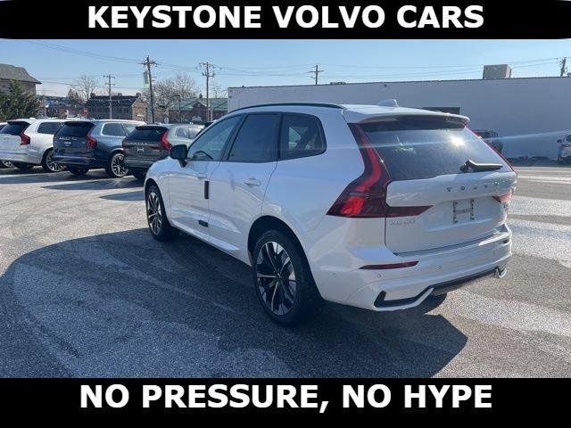 2026 Volvo XC60 B5 PLUS thumbnail 11