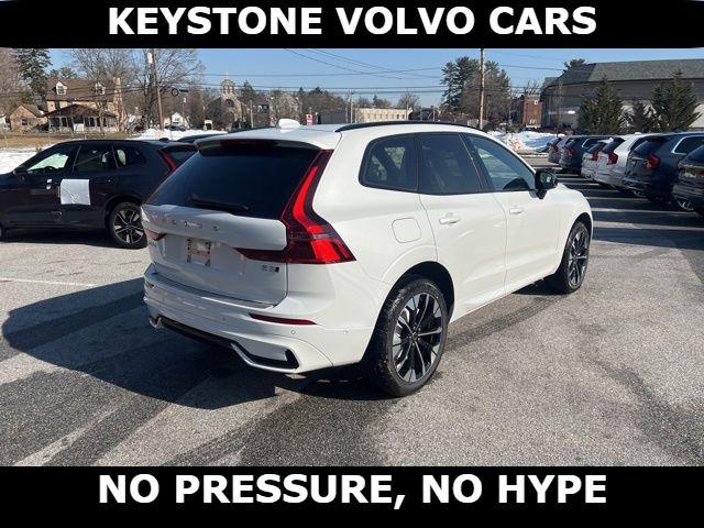 2026 Volvo XC60 B5 PLUS — фото 9