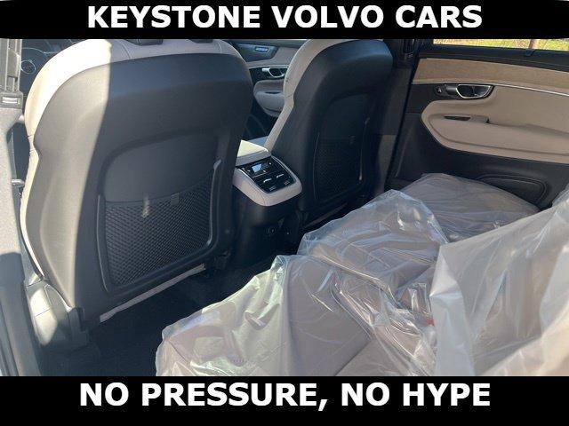 2026 Volvo XC90 B6 ULTRA DARK THEME 7-SEATER — миниатюра 23