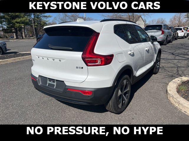 2026 Volvo XC40 B5 PLUS 照片 9