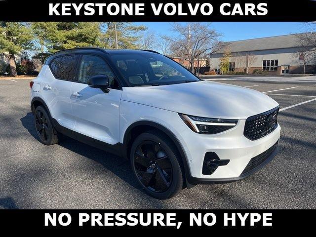 2026 Volvo XC40 B5 ULTRA BLACK EDITION — фото 6