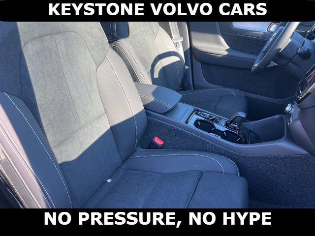 2026 Volvo XC40 B5 ULTRA BLACK EDITION 缩略图 18