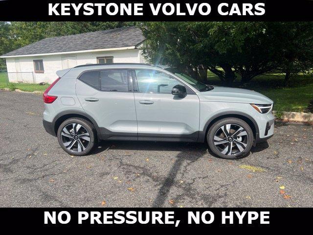 صورة 7 لـ 2026 Volvo XC40 B5 PLUS