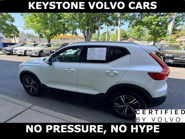 2025 VOLVO XC40 B5 CORE BRIGHT THEME thumbnail 12