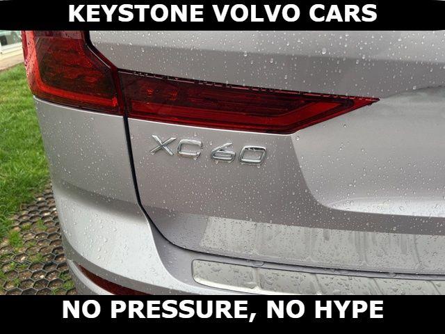 2026 Volvo XC60 B5 PLUS — фото 10