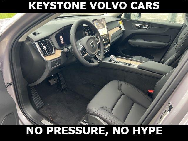 2026 Volvo XC60 B5 PLUS — миниатюра 15