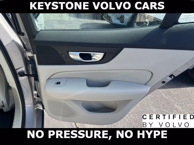 صورة مصغرة 19 لـ 2024 Volvo S60 RECHARGE PLUG-IN HYBRID T8 PLUS DARK THEME