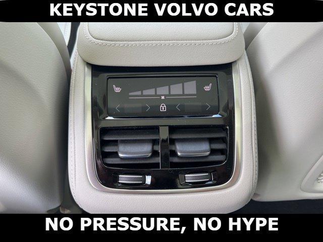 2026 Volvo XC90 B6 ULTRA DARK THEME 7-SEATER — миниатюра 20