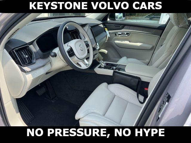 2026 Volvo XC90 B6 ULTRA DARK THEME 7-SEATER — фото 13