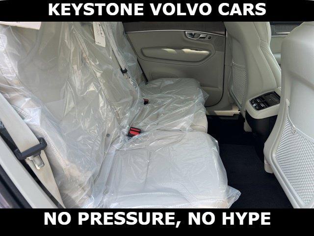 2026 Volvo XC90 B6 ULTRA DARK THEME 7-SEATER — миниатюра 18