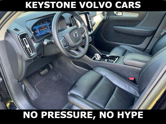 2023 Volvo XC40 B5 PLUS BRIGHT THEME — миниатюра 15