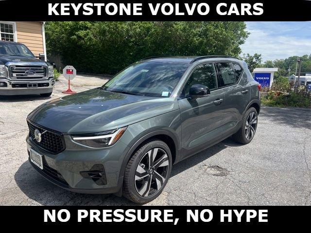 New 2026 Volvo XC40 B5 Ultra