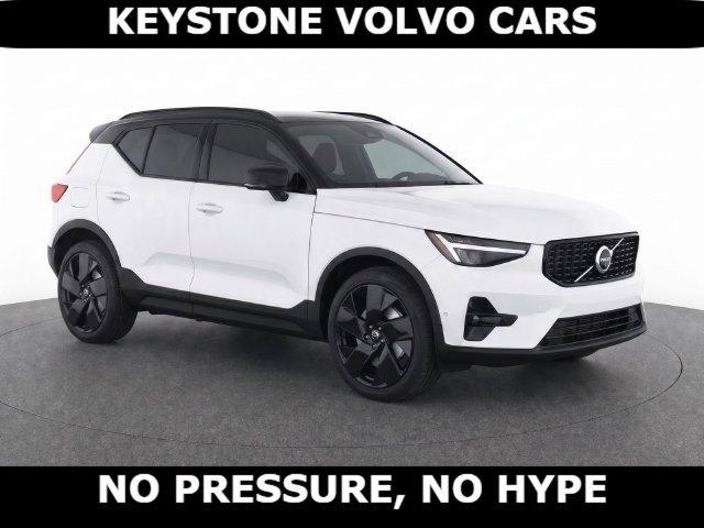 New 2026 Volvo XC40 B5 Ultra Black Edition