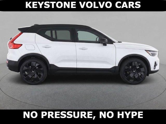 صورة 9 لـ 2026 Volvo XC40 B5 ULTRA BLACK EDITION