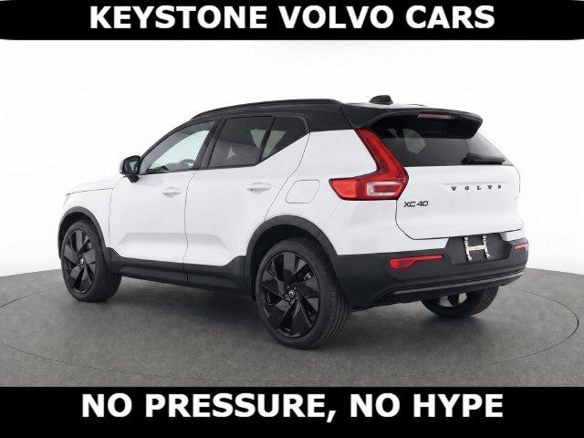 صورة 5 لـ 2026 Volvo XC40 B5 ULTRA BLACK EDITION