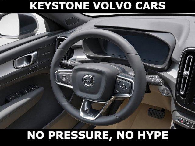 صورة مصغرة 25 لـ 2026 Volvo XC40 B5 ULTRA BLACK EDITION