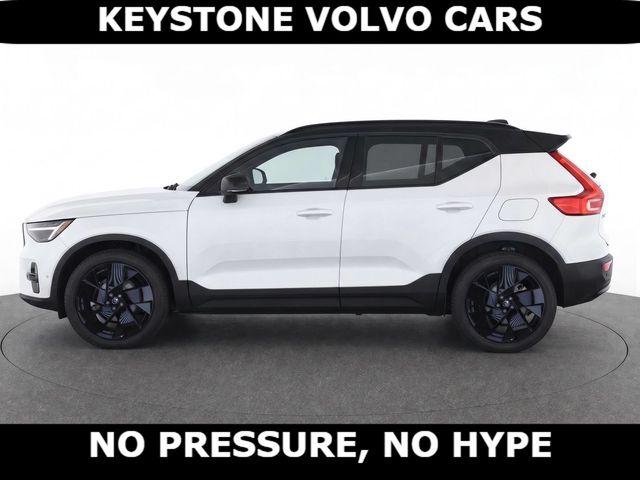 2026 Volvo XC40 B5 ULTRA BLACK EDITION photo 8