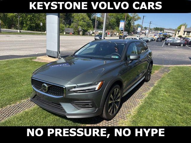 New 2026 Volvo V60 Cross Country B5 Ultra