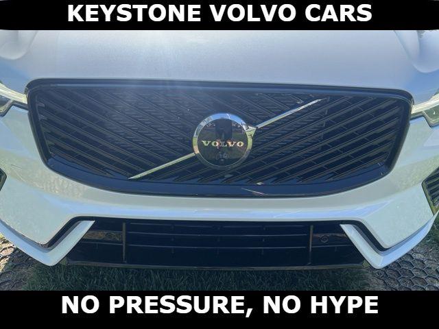 2026 Volvo XC60 PLUG-IN HYBRID T8 POLESTAR ENGINEERED — миниатюра 3