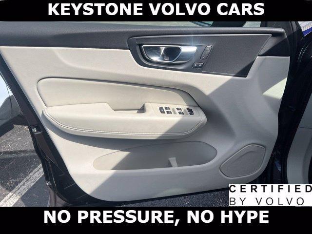 2025 Volvo XC60 PLUG-IN HYBRID T8 CORE — миниатюра 14