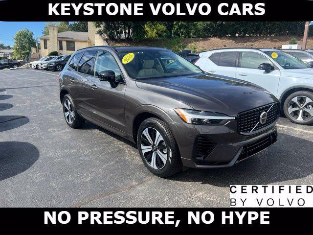 2025 Volvo XC60 PLUG-IN HYBRID T8 CORE — фото 6