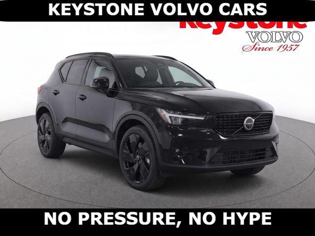 New 2026 Volvo XC40 B5 Ultra Black Edition