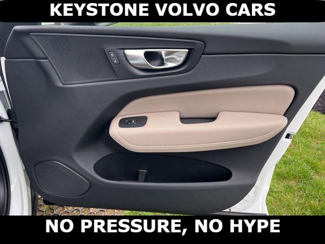 صورة مصغرة 13 لـ 2026 Volvo XC60 B5 PLUS