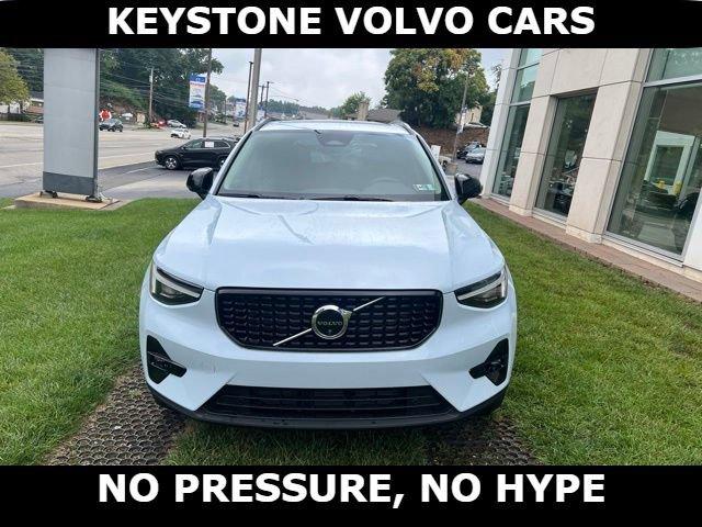 2026 Volvo XC40 B5 PLUS 照片 2