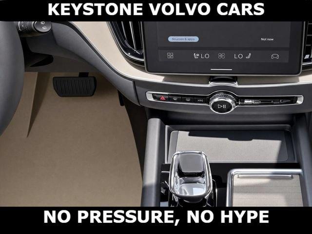 صورة مصغرة 28 لـ 2026 Volvo XC60 B5 PLUS