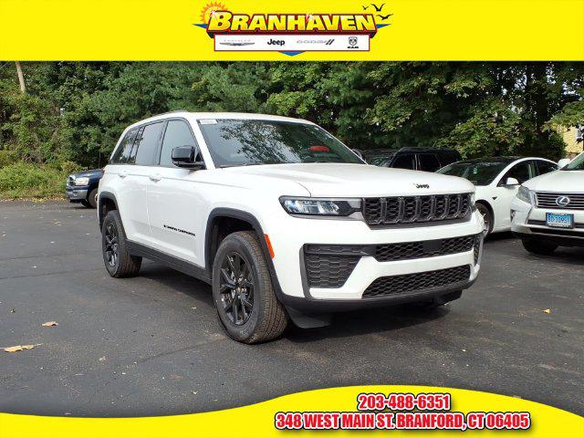 New 2026 Jeep Grand Cherokee Altitude
