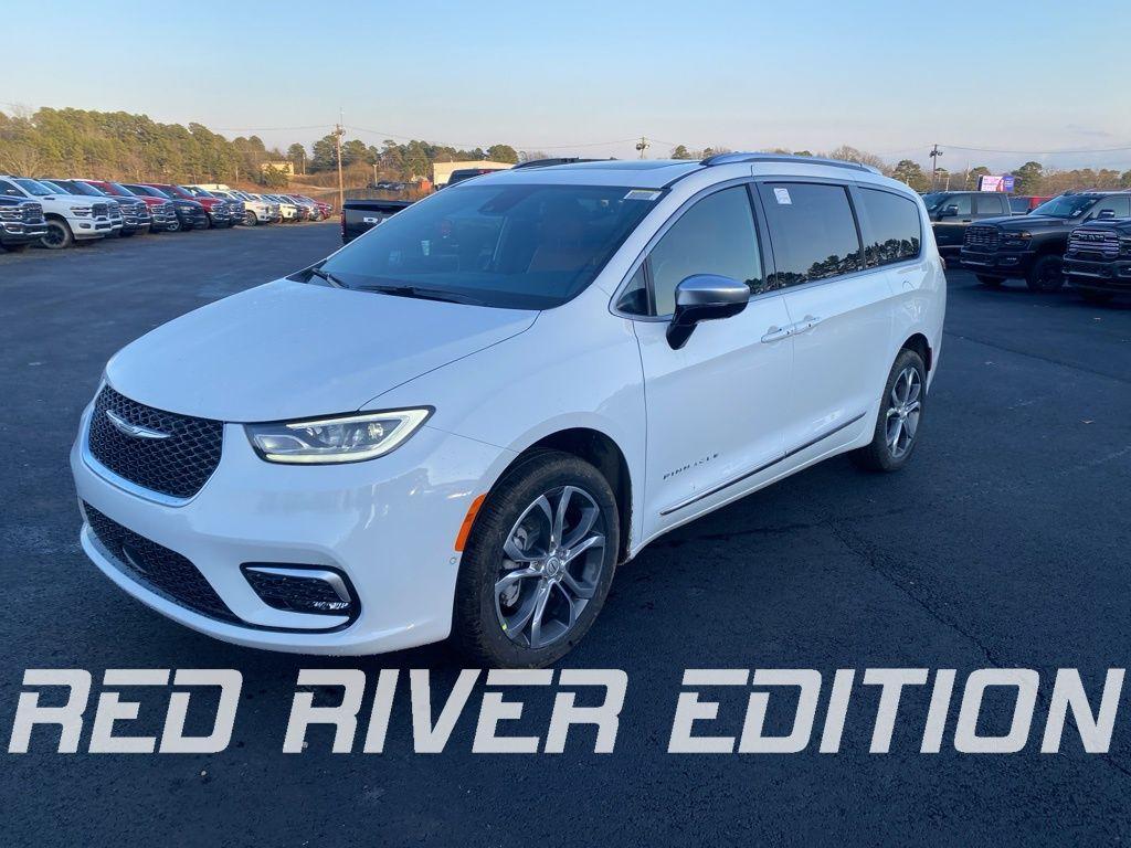 New 2026 Chrysler Pacifica Pinnacle