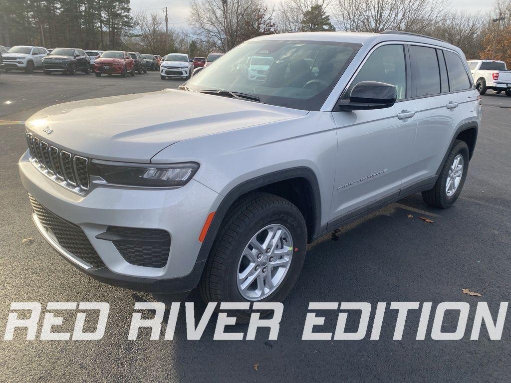 New 2025 Jeep Grand Cherokee Laredo