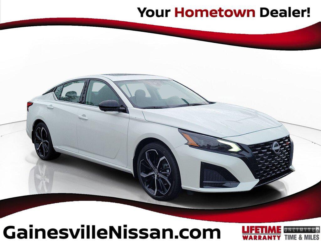 New 2026 Nissan Altima SR FWD