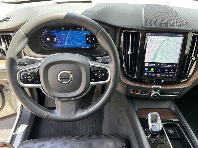 صورة مصغرة 28 لـ 2023 Volvo XC60 B5 ULTIMATE BRIGHT THEME
