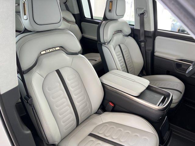 2024 Rivian R1S ADVENTURE QUAD MOTOR LARGE PACK — миниатюра 34