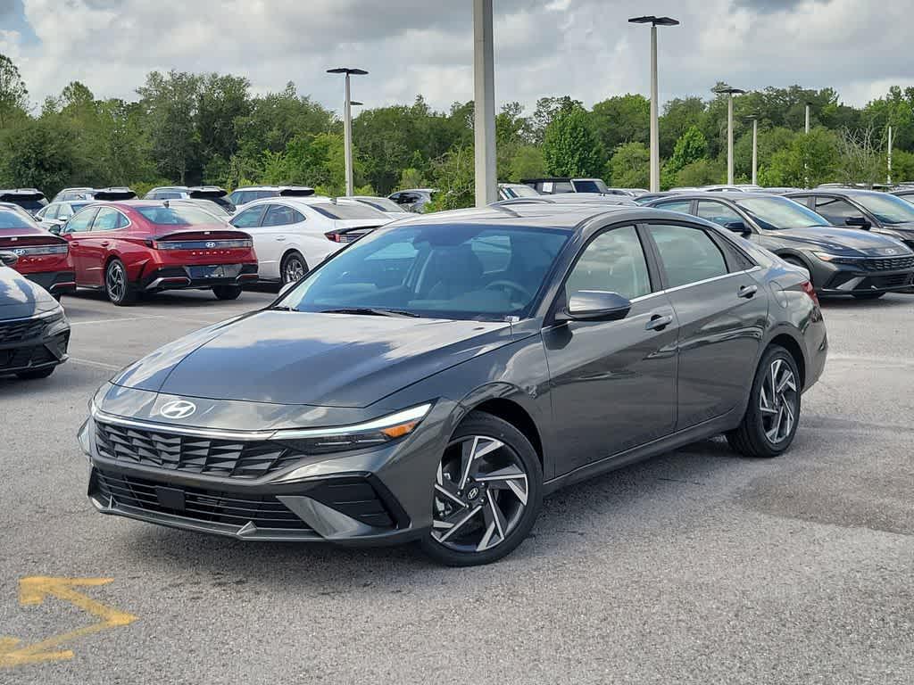 New 2026 Hyundai ELANTRA Limited