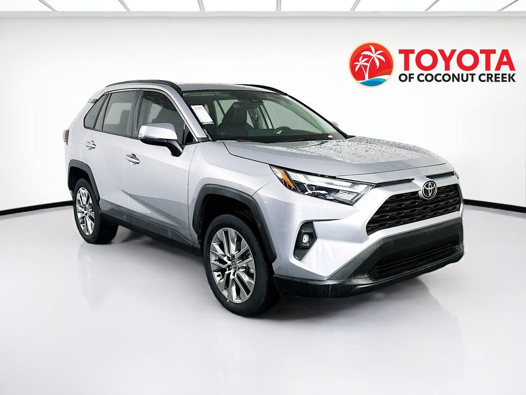 2022 Toyota RAV4 XLE PREMIUM 照片 1