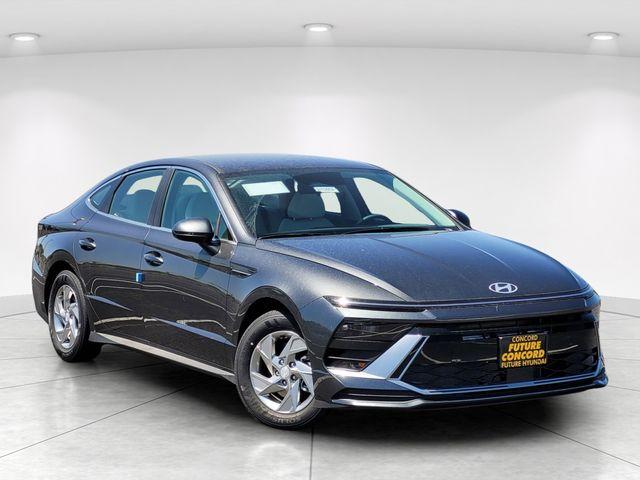 New 2026 Hyundai SONATA SE