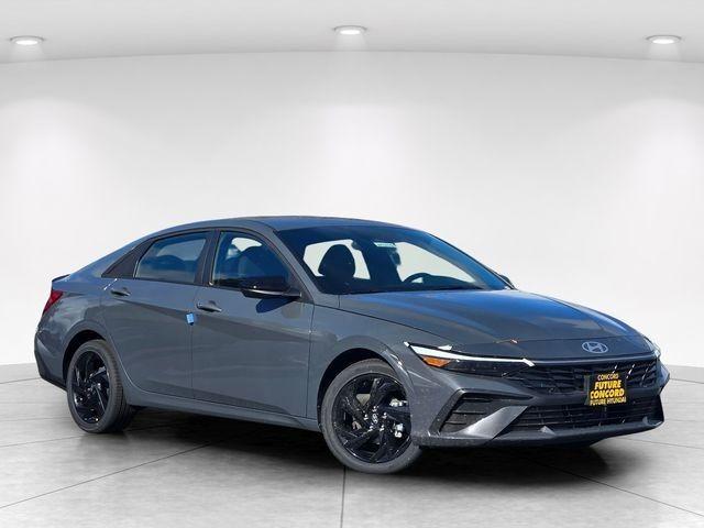 New 2026 Hyundai ELANTRA HEV SEL