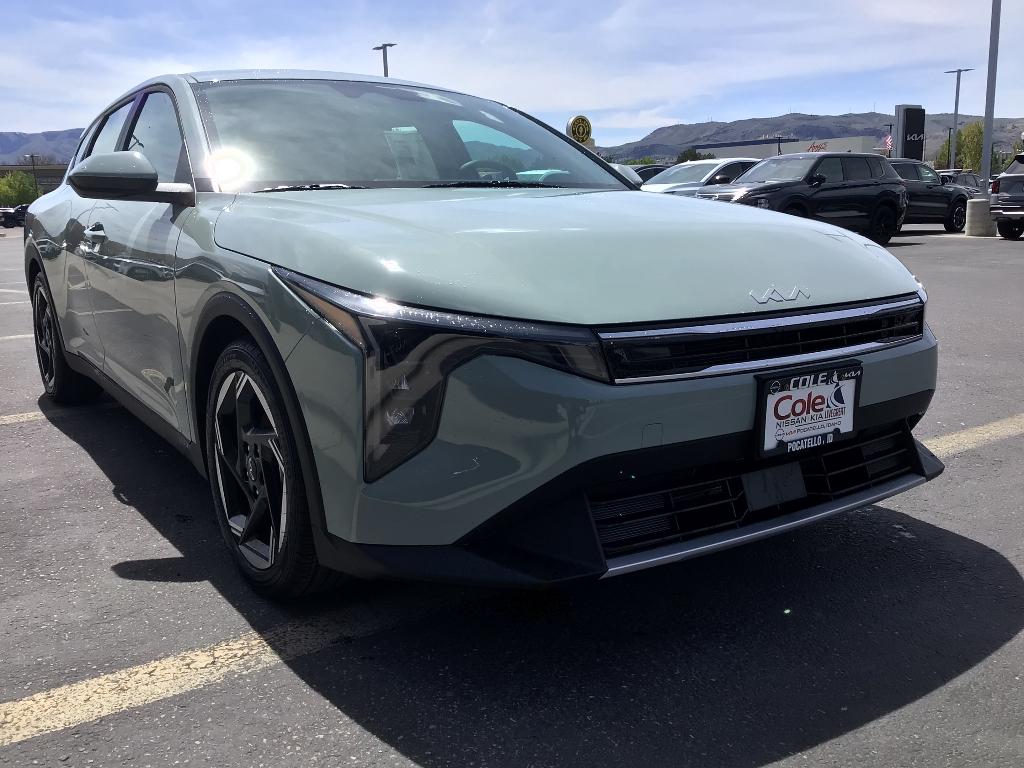 New 2026 Kia K4 EX