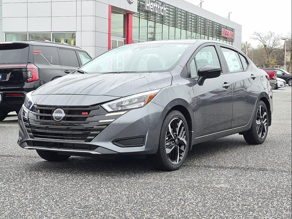 New 2025 Nissan Versa 1.6 S