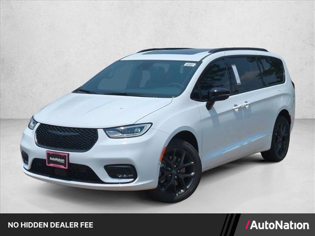 New 2026 Chrysler Pacifica Limited