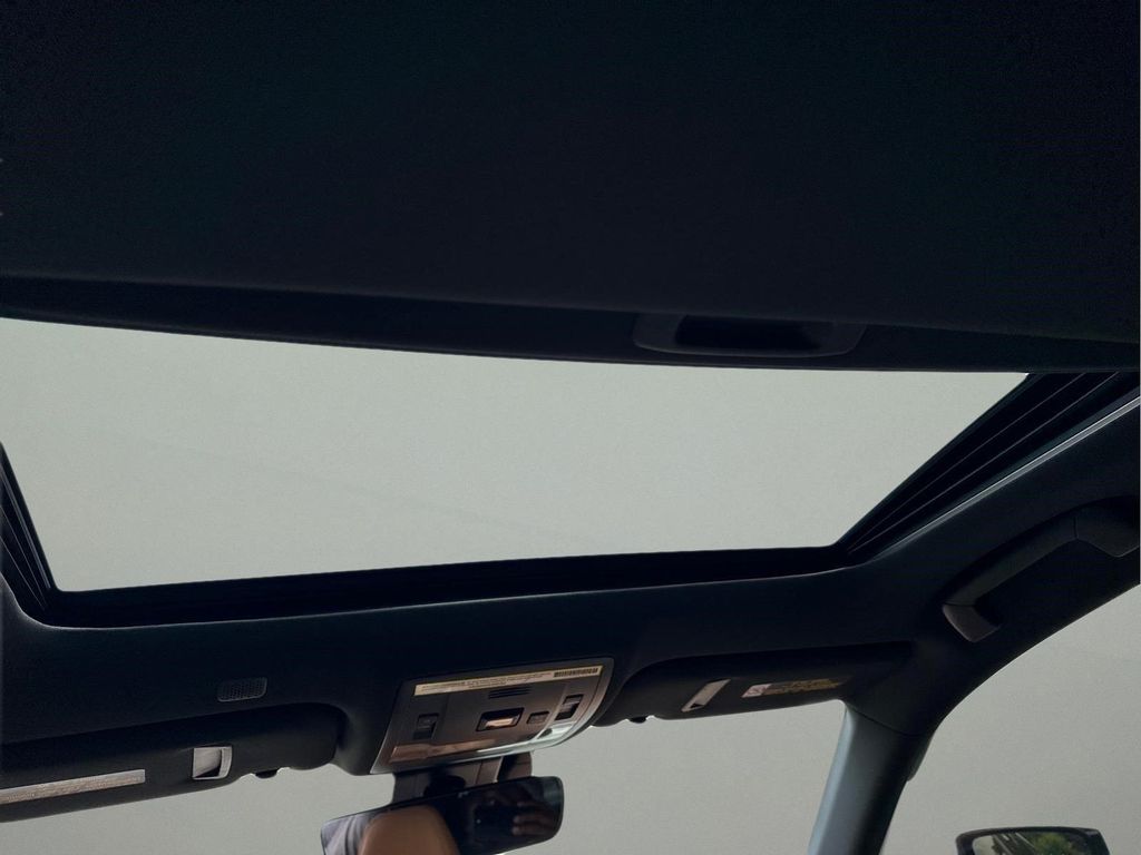 صورة مصغرة 11 لـ 2021 Lexus IS 300 BASE