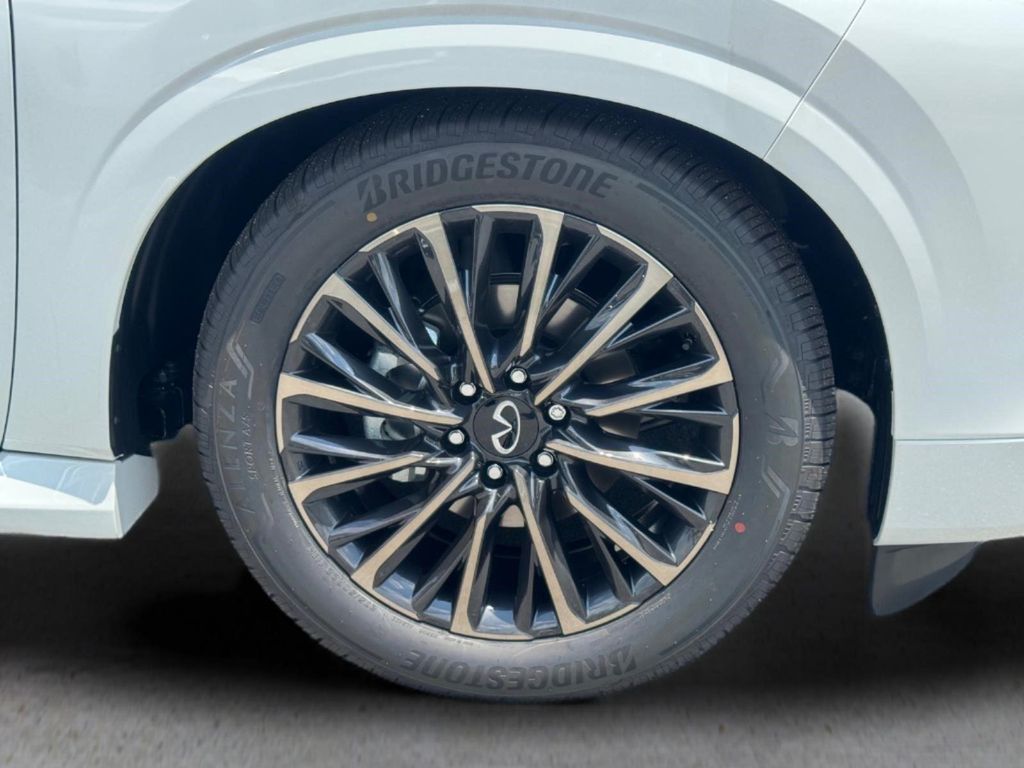 صورة 9 لـ 2027 Infiniti QX80 AUTOGRAPH