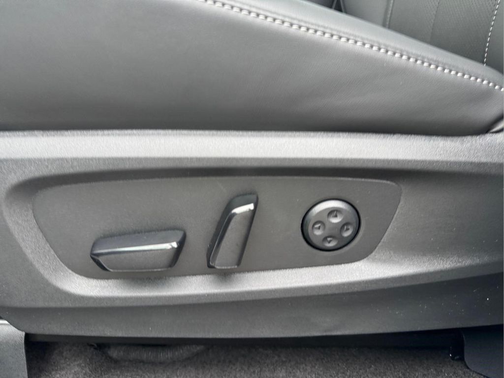 صورة مصغرة 16 لـ 2027 Infiniti QX60 SPORT AWD