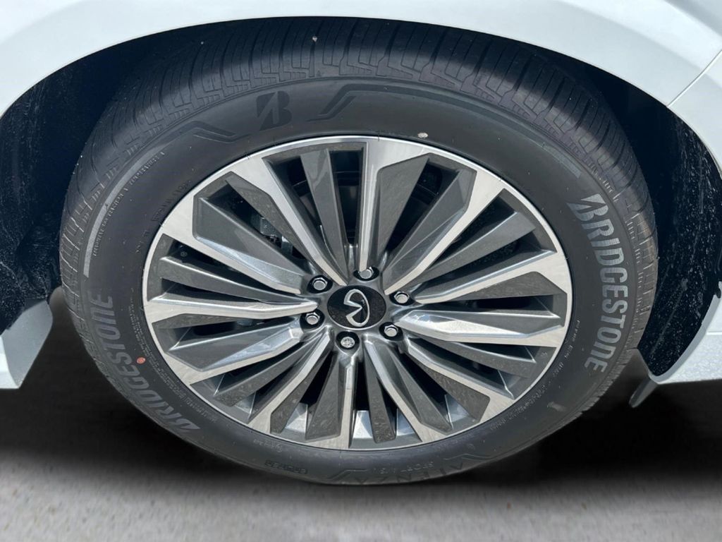 صورة مصغرة 12 لـ 2027 Infiniti QX80 LUXE
