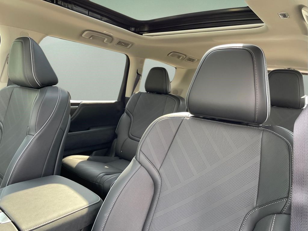 صورة مصغرة 27 لـ 2027 Infiniti QX80 LUXE