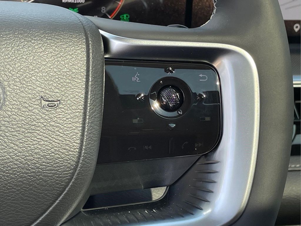 صورة مصغرة 30 لـ 2027 Infiniti QX80 LUXE