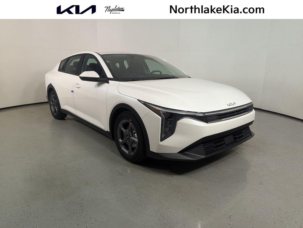New 2025 Kia K4 LXS
